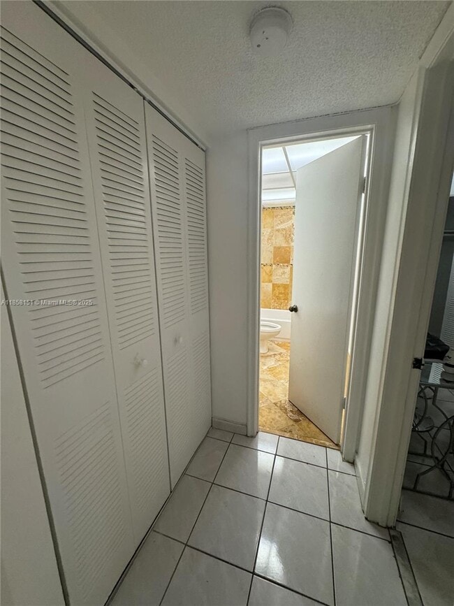 Building Photo - 10000 NW 80th Ct Unit 2149 Rental