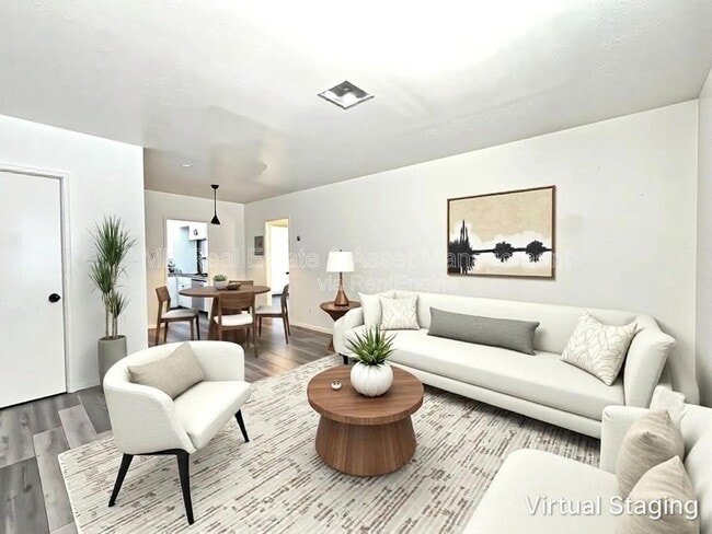 Building Photo - 1519 E Oak St Unit 17