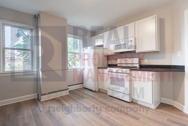 Photo - 1930 Coltman Rd Unit #3