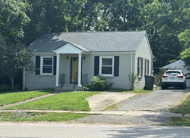 Building Photo - COMING SOON! Fully Renovated House near North Limestone! All Electric, Garage, Dogs Ok!