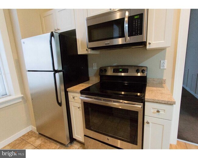 Photo - 1100 Spruce St Unit 1R