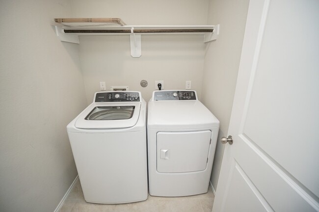 Photo - 4402 Modica Dr