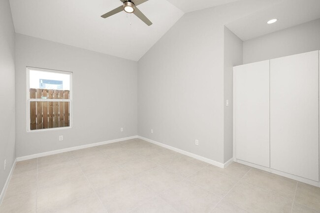 Photo - 2512 Brownjay Rd Unit 1