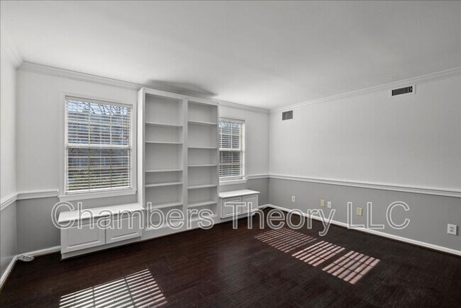 Photo - 601 Bashford Ln Unit #1