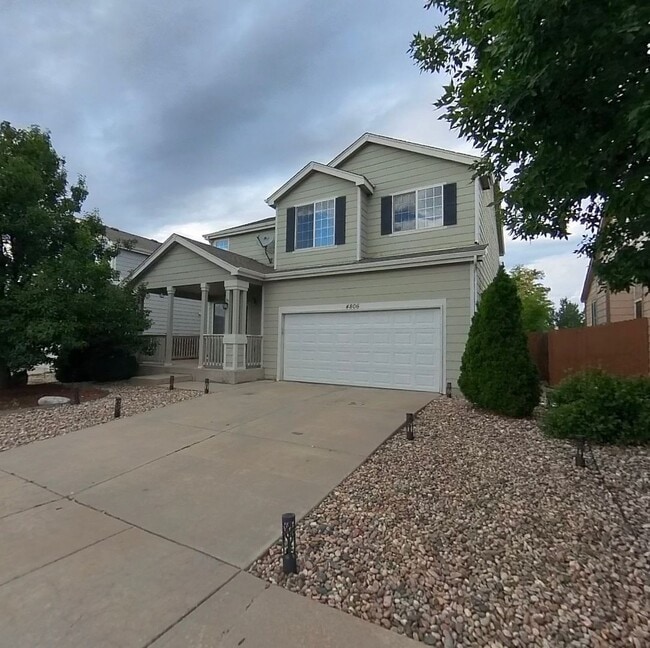 Building Photo - 3 bedroom 2.5 bath 2 car garage with A/C Rental