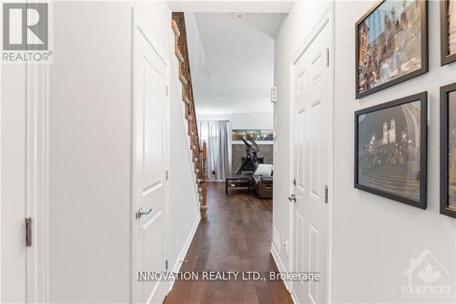 Photo - 254 Munro St