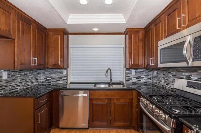 Building Photo - 28138 Bavaria Dr Rental