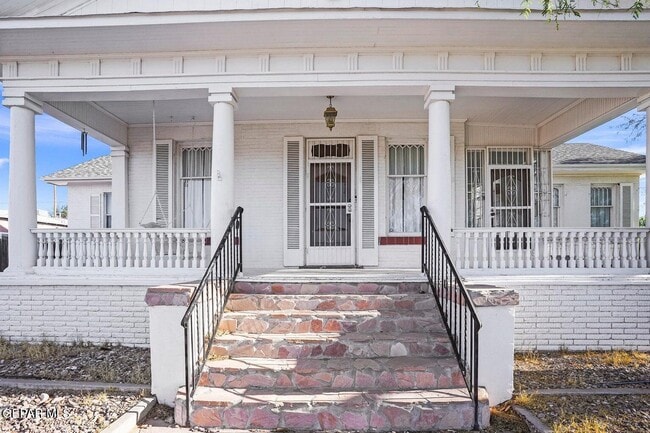 Photo - 3225 Fort Blvd