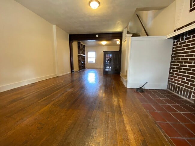 Photo - Perfect 3 BR Townhouse in Lovely Squirrel ...