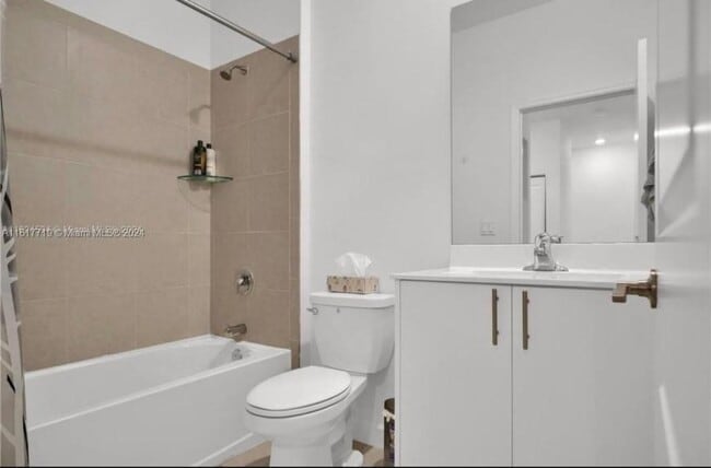 Photo - 4 bedroom in Miami Gardens FL 33169