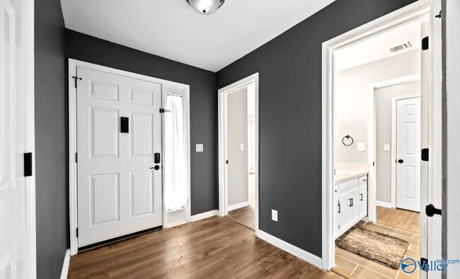 Photo - 2080 Woodlawn Dr SW Unidad 2080
