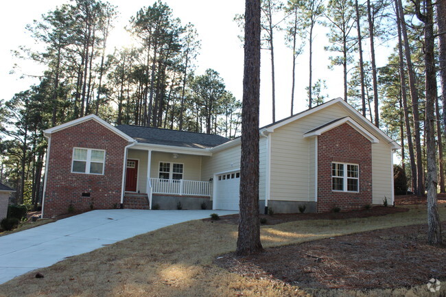 Building Photo - 111 Triple Crown Cir Rental