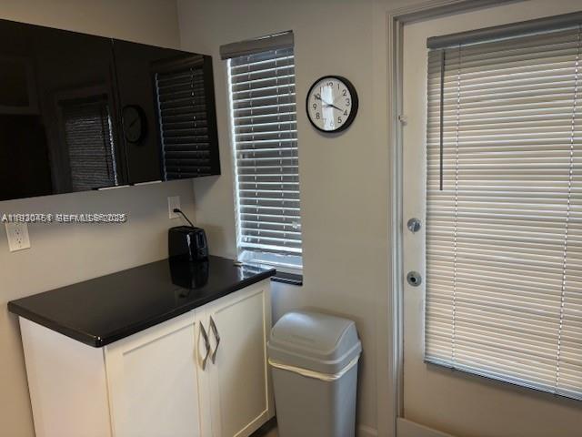 Photo - 1893 S Ocean Dr Unidad 403