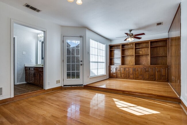 Photo - Charming 3 Bed, 2 Bath Single-Story Home in Richardson, TX - Available for Lease!