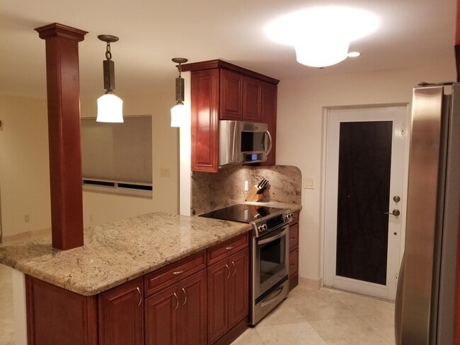 Photo - 2857 NE 32nd St Unit 8