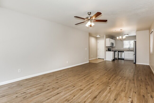 Photo - 1055 E Denim Trail