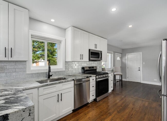 Photo - 7225 E Prairie Rd