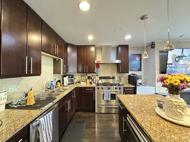 Photo - 907 N Damen Ave Unit 3C