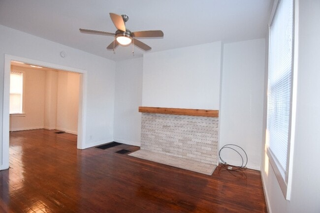 Photo - 1487-1499 Hamlet St