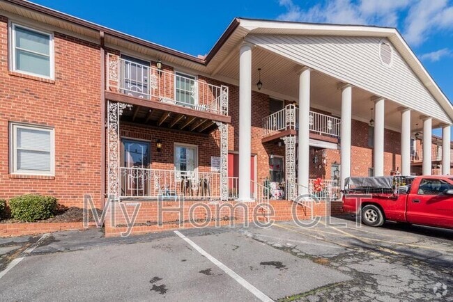 Building Photo - 116 Briarcliff Dr Rental