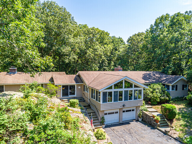 Building Photo - 198 Woodchuck Rd Rental