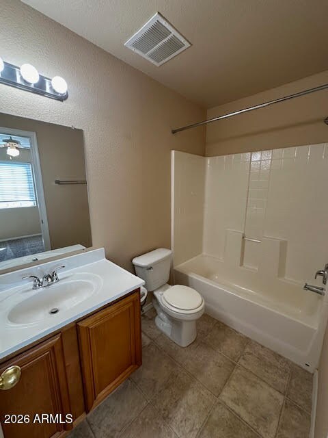 Photo - 2834 E Tracy Ln