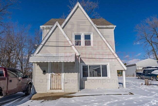 Building Photo - Charming 3 Bed 1.5 Bath Single Family Rental