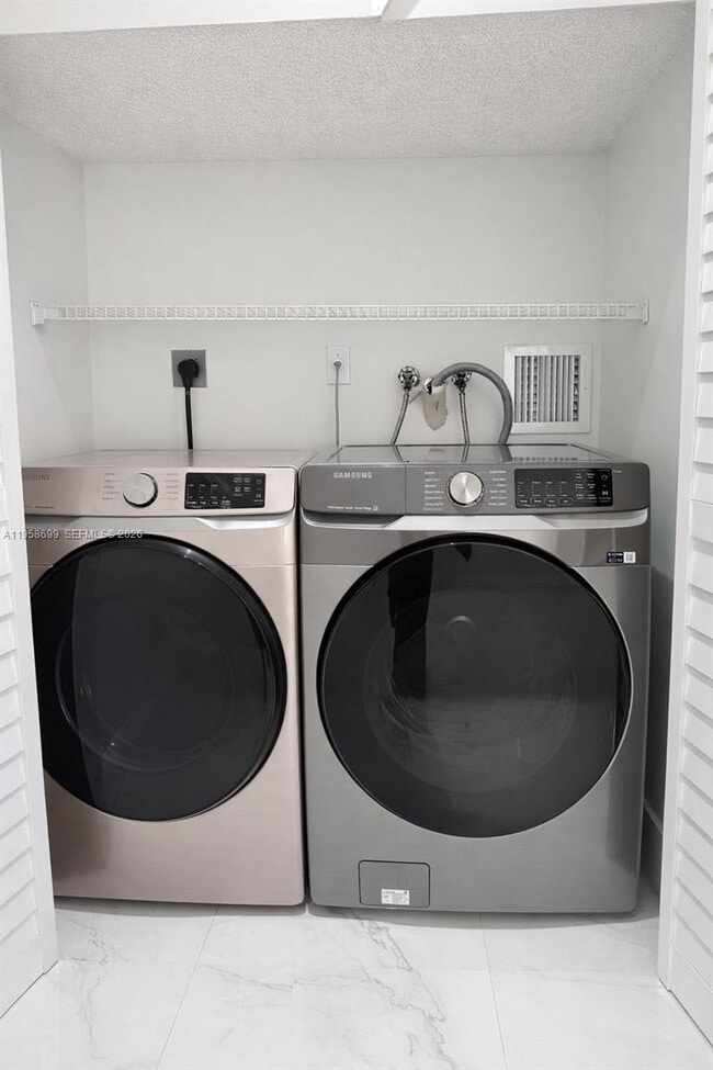 Photo - 14042 SW 178th St