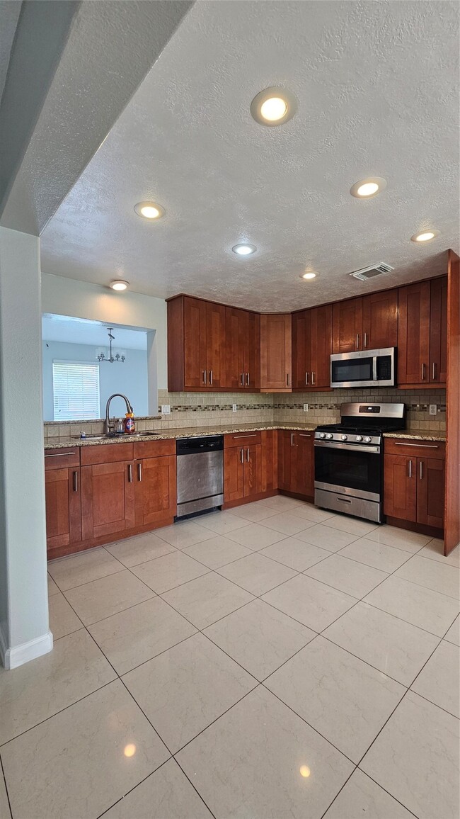 Photo - 8435 Battleoak Dr