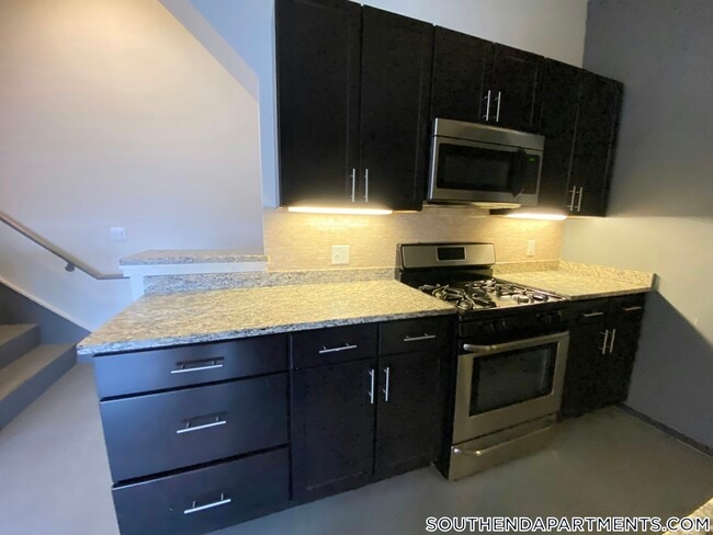 Photo - 160 E Berkeley St Unit 516