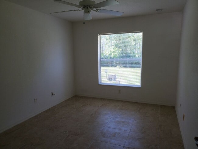 Photo - Greenbriar Location!  3 bedroom 2 bath 2 car garage! Unit 307 Urbana St