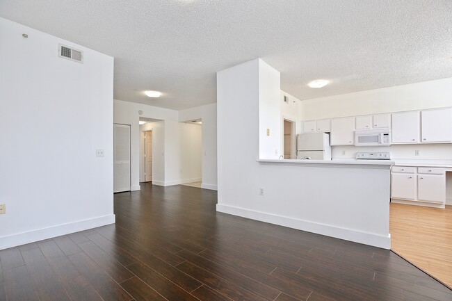 Photo - Apt 308 Palms Villa Residences