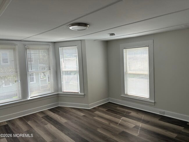 Photo - 33 Washington St Unit 2nd floor