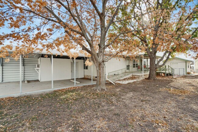 Photo - New rental now available in Del Grande!!