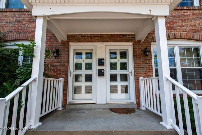 Photo - 2159 Bonnycastle Ave Unit 5