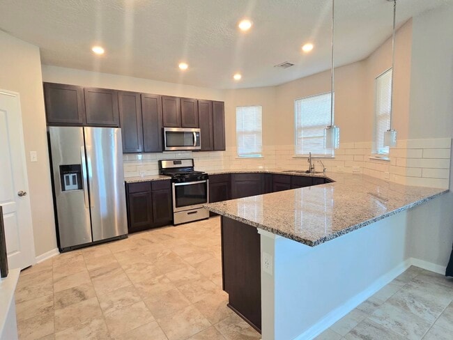 Photo - 25250 Laird Knoll St