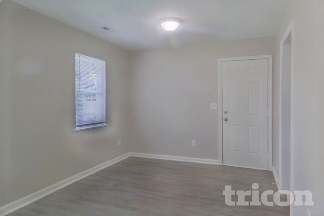Photo - 7307 Hooksett Ct