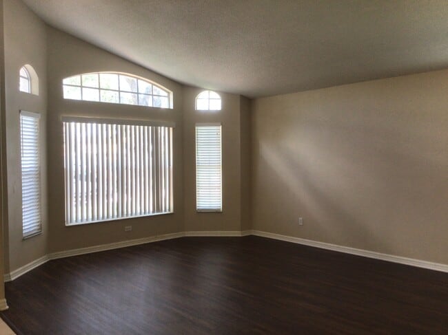 Photo - 1353 Crimson Clover Ln