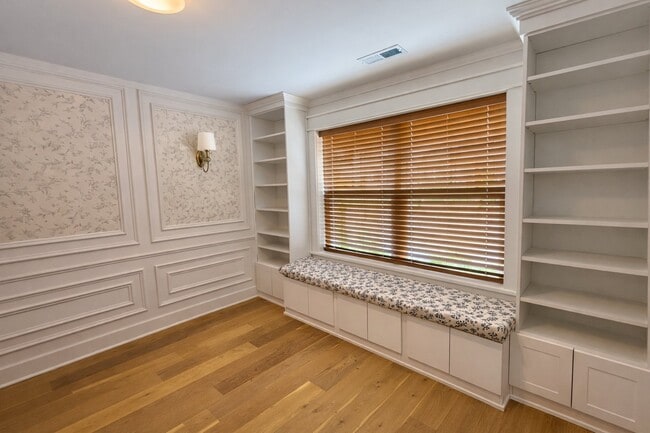 Photo - 2022 Maple Vw Ln