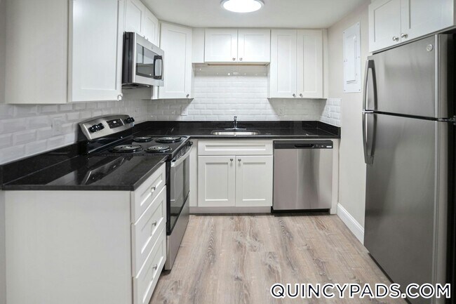 61 Presidential Dr Unit 1
