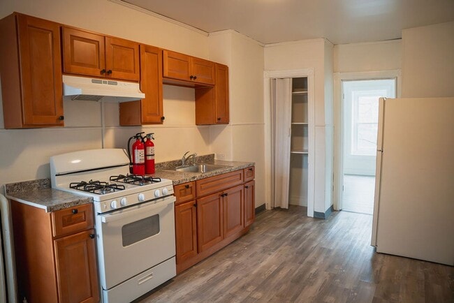 Photo - 534 N Law St Unidad 2