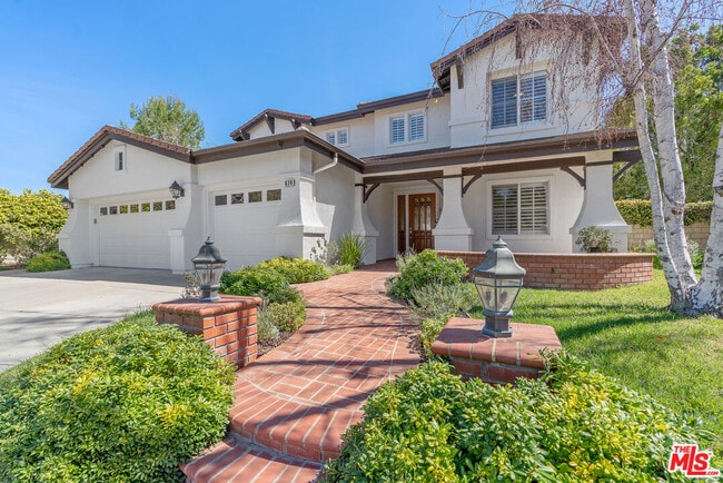 Building Photo - 674 Via de Tierra