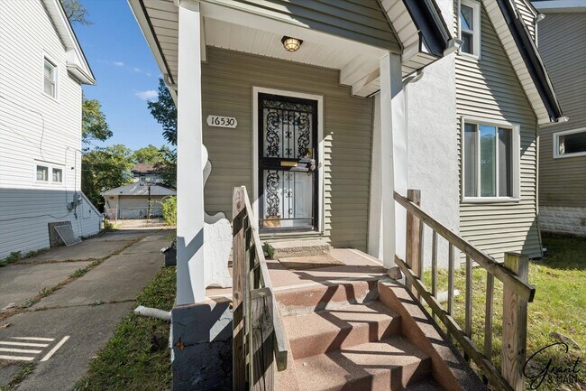 Photo - $1300 - Renovated 3 Bedroom