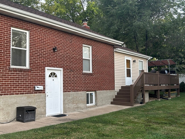 Photo - 617 Perry St Unit B