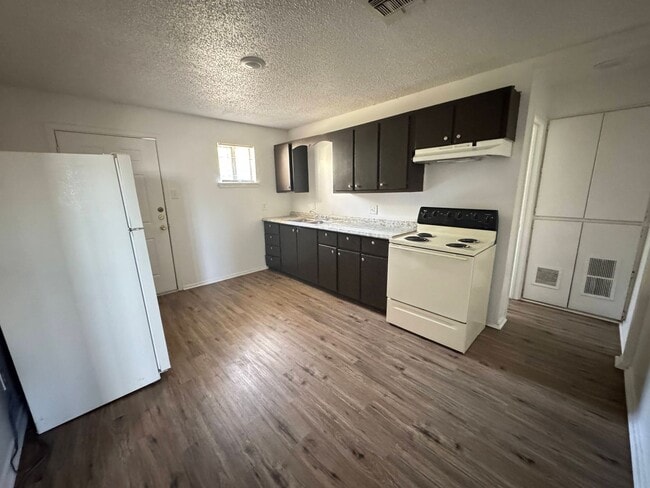 Photo - 715 N 20th St Unit 07