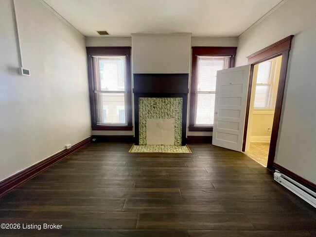 1109 E Kentucky St Unit 3