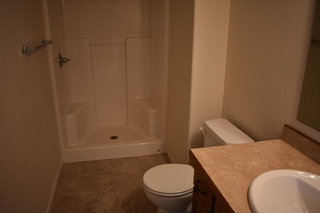 Photo - 907 30th Ave W