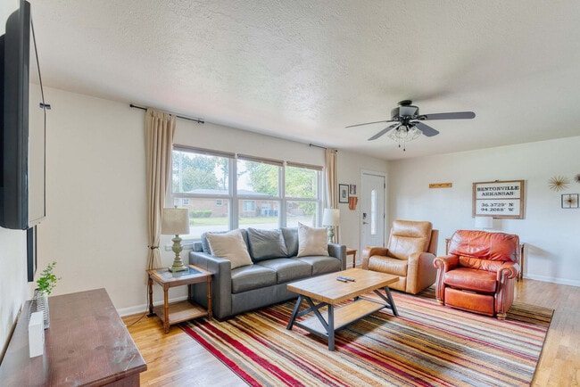 Photo - 312 Crestview Dr Unit SI ID1297039P