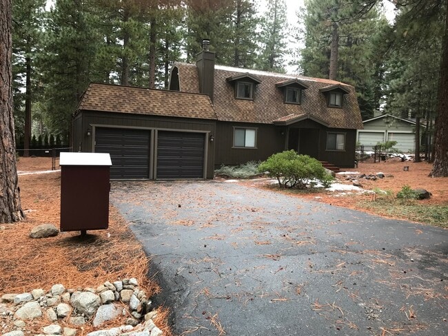 Photo - 255 Pelton Ln House