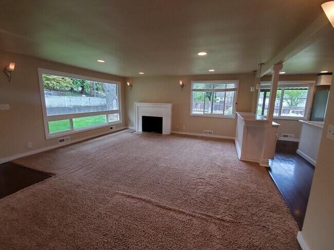 2717 S Fruitland Unit Main House
